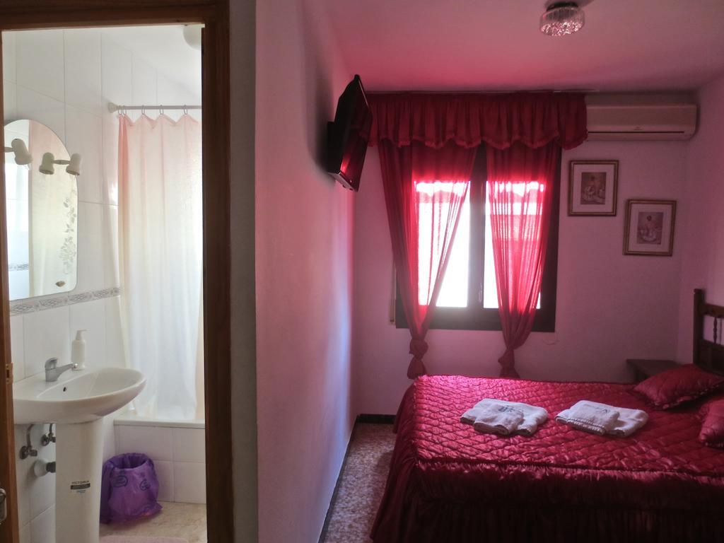 Hostal Roca Fayón Pokój zdjęcie