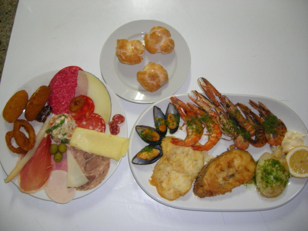 Hostal Roca Fayón Zewnętrze zdjęcie