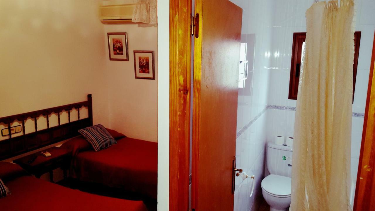 Hostal Roca Fayón Zewnętrze zdjęcie