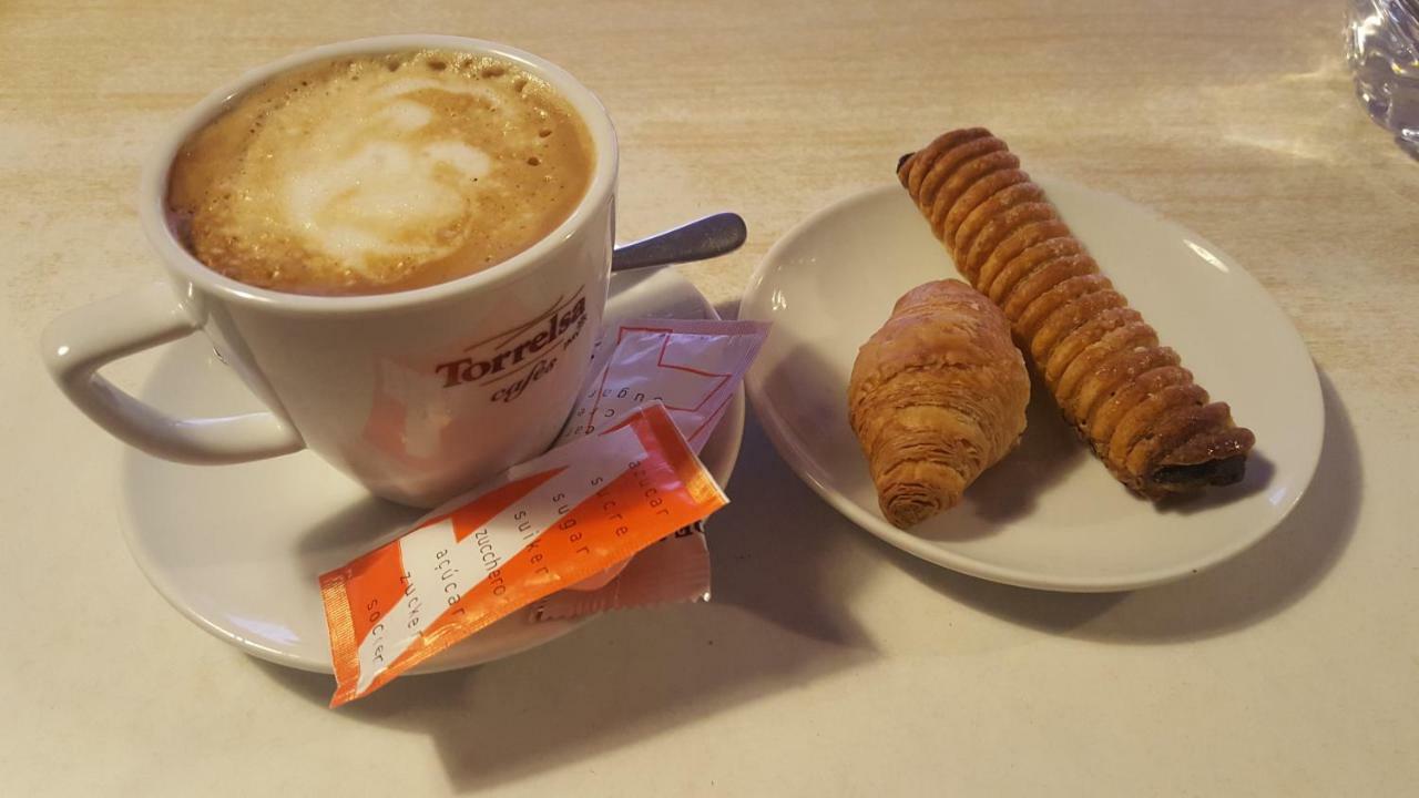 Hostal Roca Fayón Zewnętrze zdjęcie